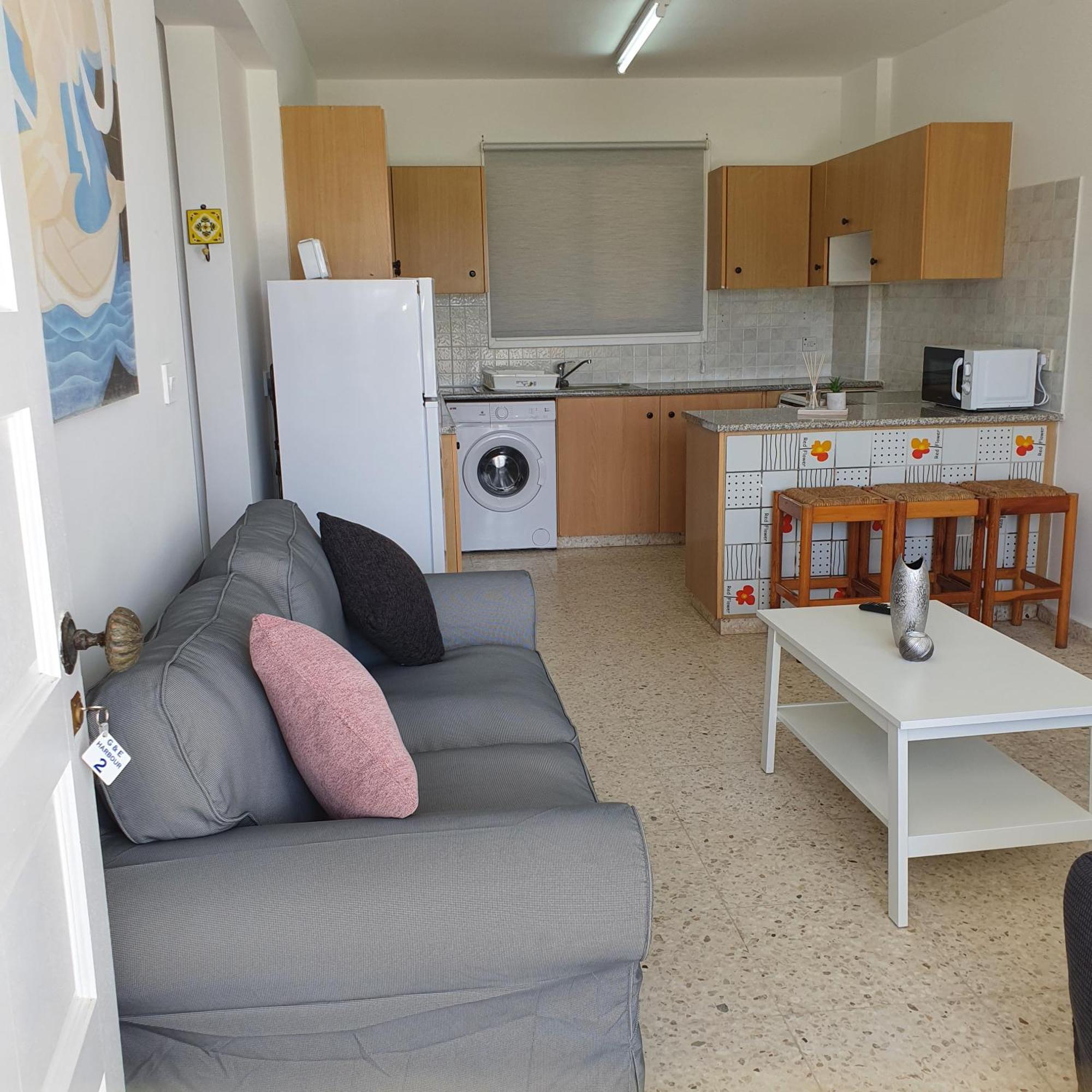 G&E Harbour Apartments 라치 외부 사진