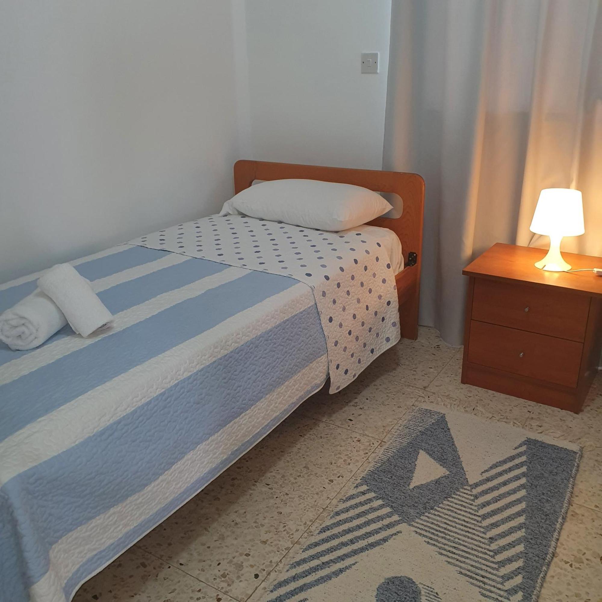 G&E Harbour Apartments 라치 외부 사진