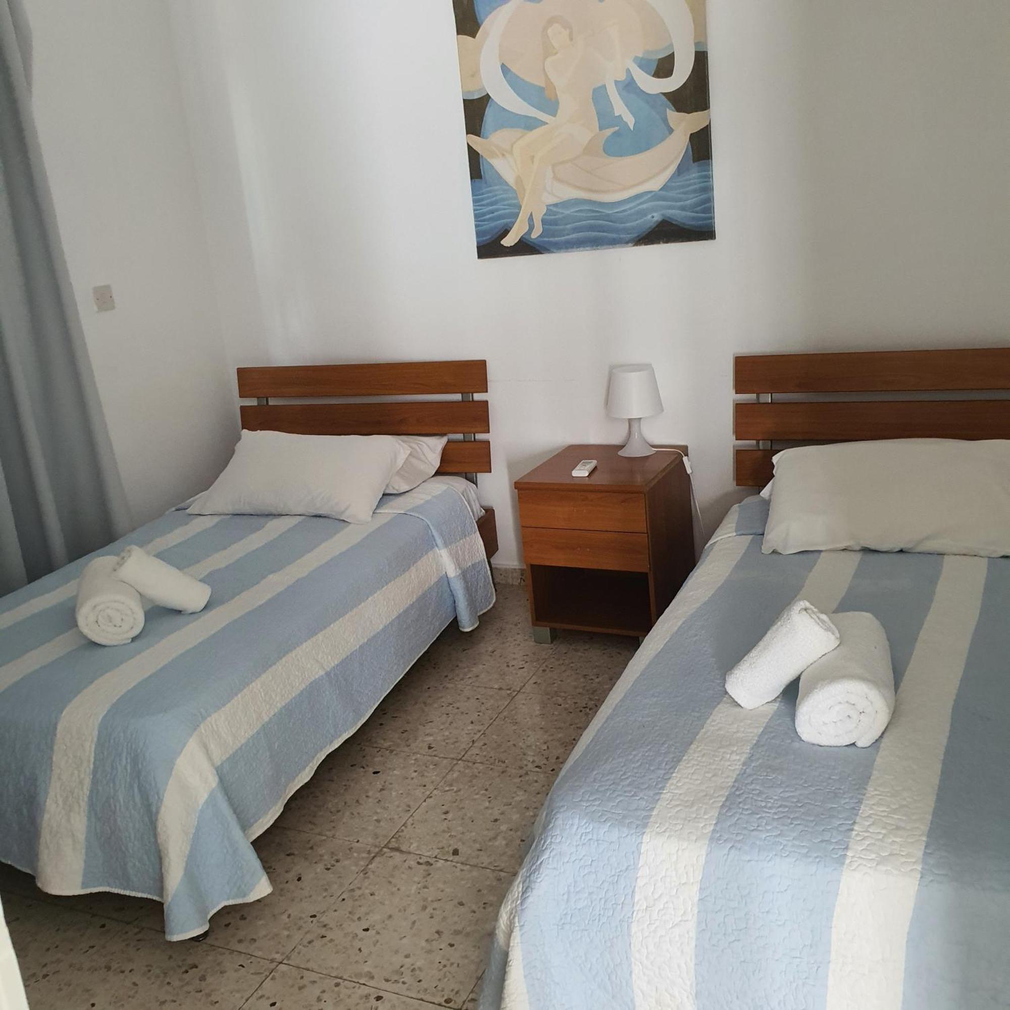 G&E Harbour Apartments 라치 외부 사진