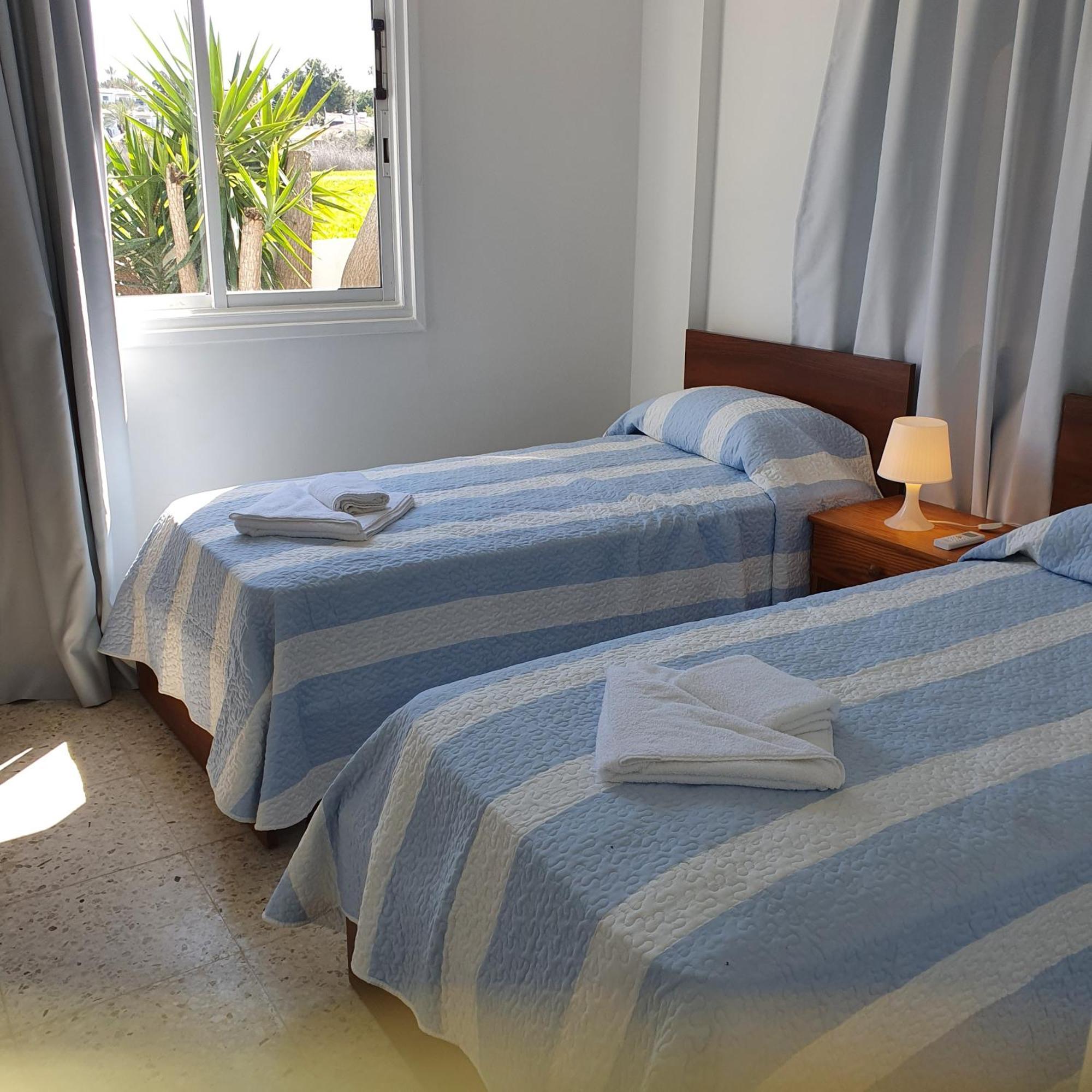 G&E Harbour Apartments 라치 외부 사진