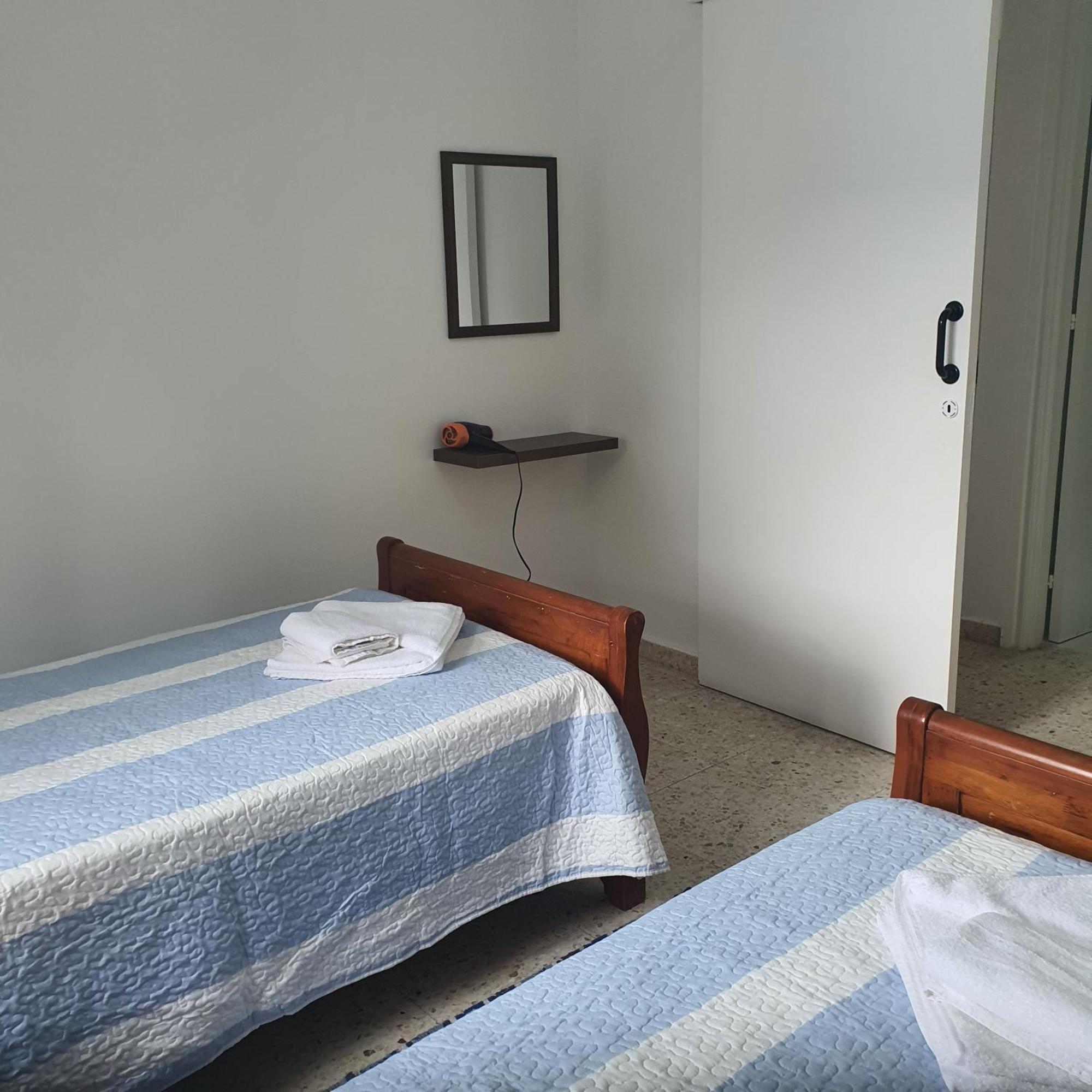 G&E Harbour Apartments 라치 외부 사진