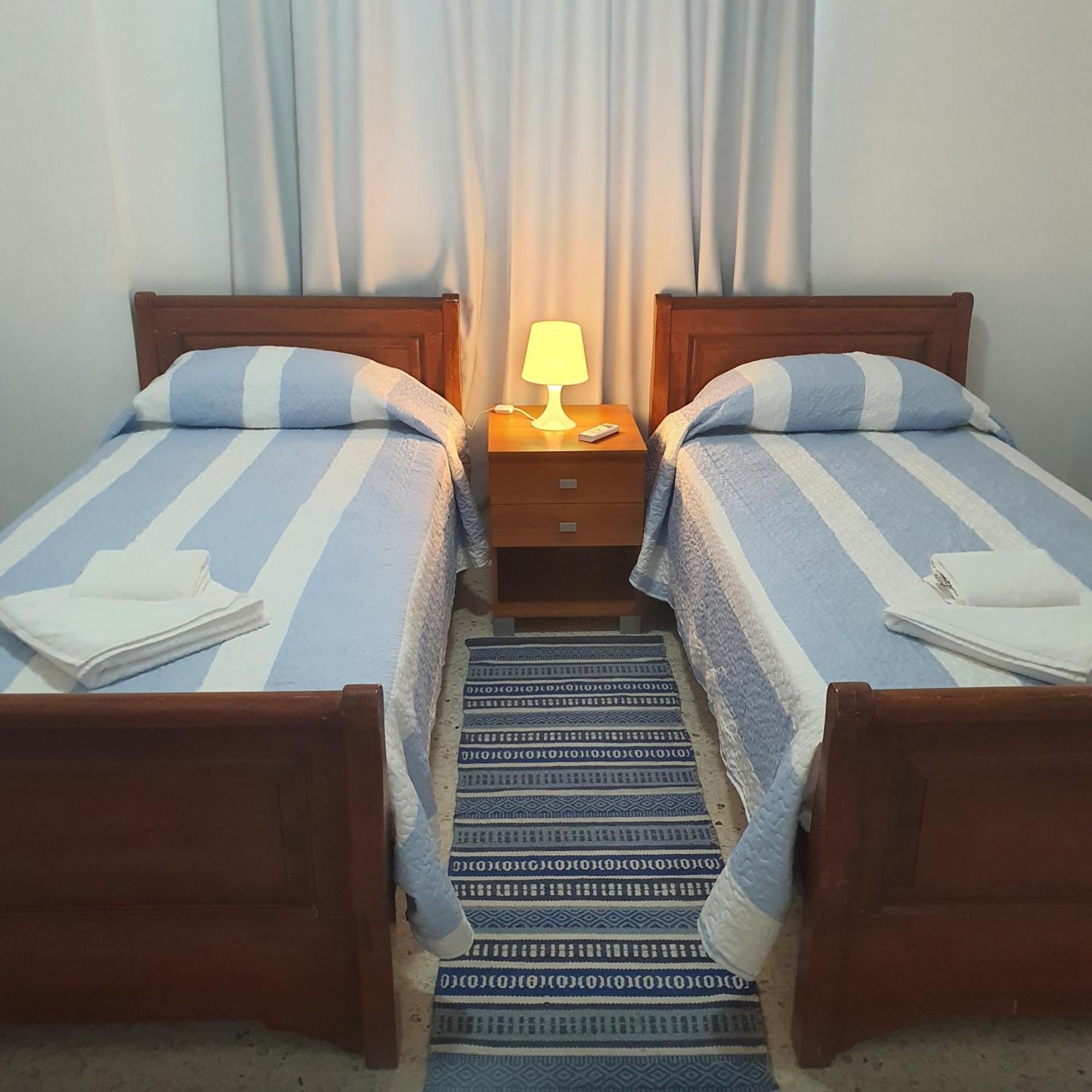 G&E Harbour Apartments 라치 외부 사진