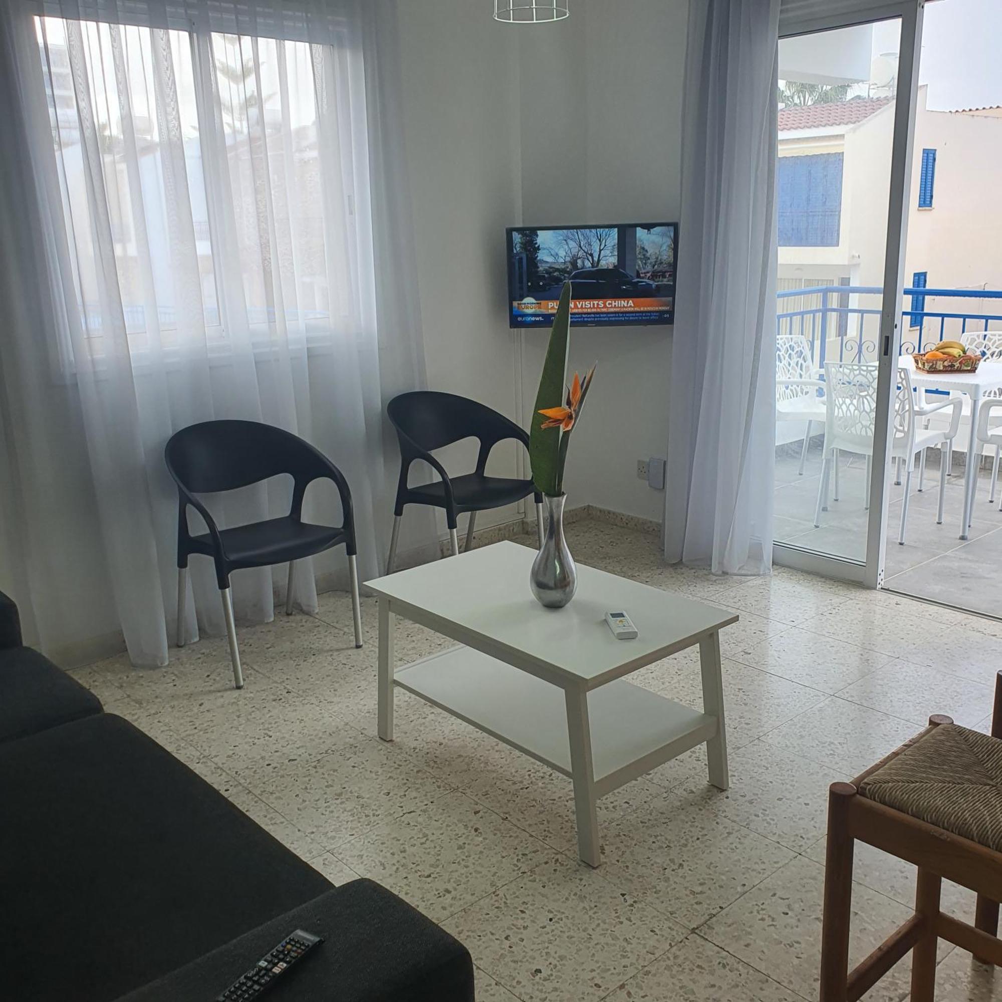 G&E Harbour Apartments 라치 외부 사진